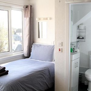 Single Room Bathroom